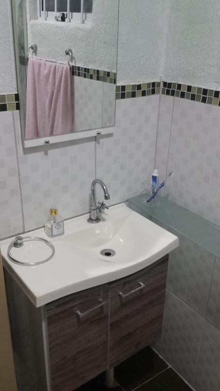 Casa Ubatuba Com Ar Condicionado Villa Ruang foto